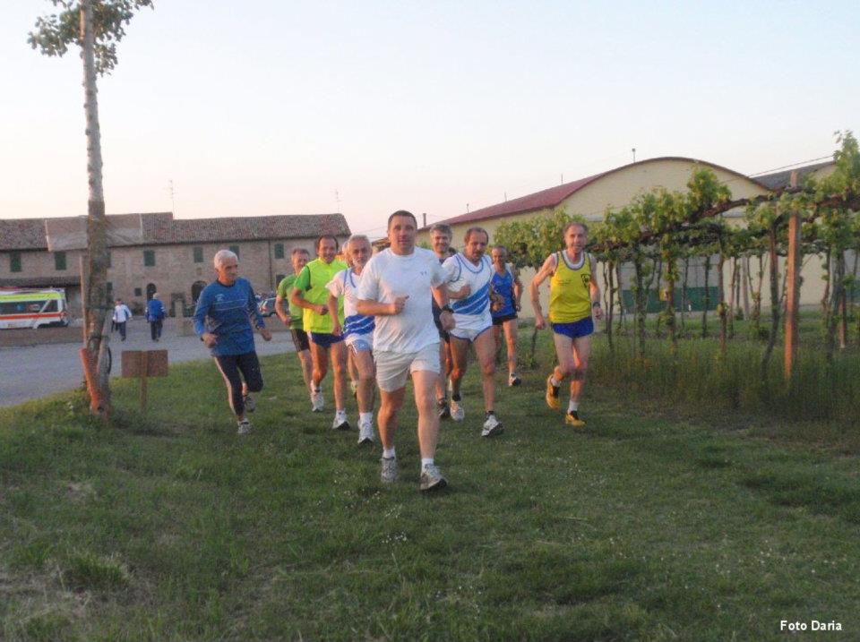 Filo: Camminata tenuta Garusola - 4 maggio 2012