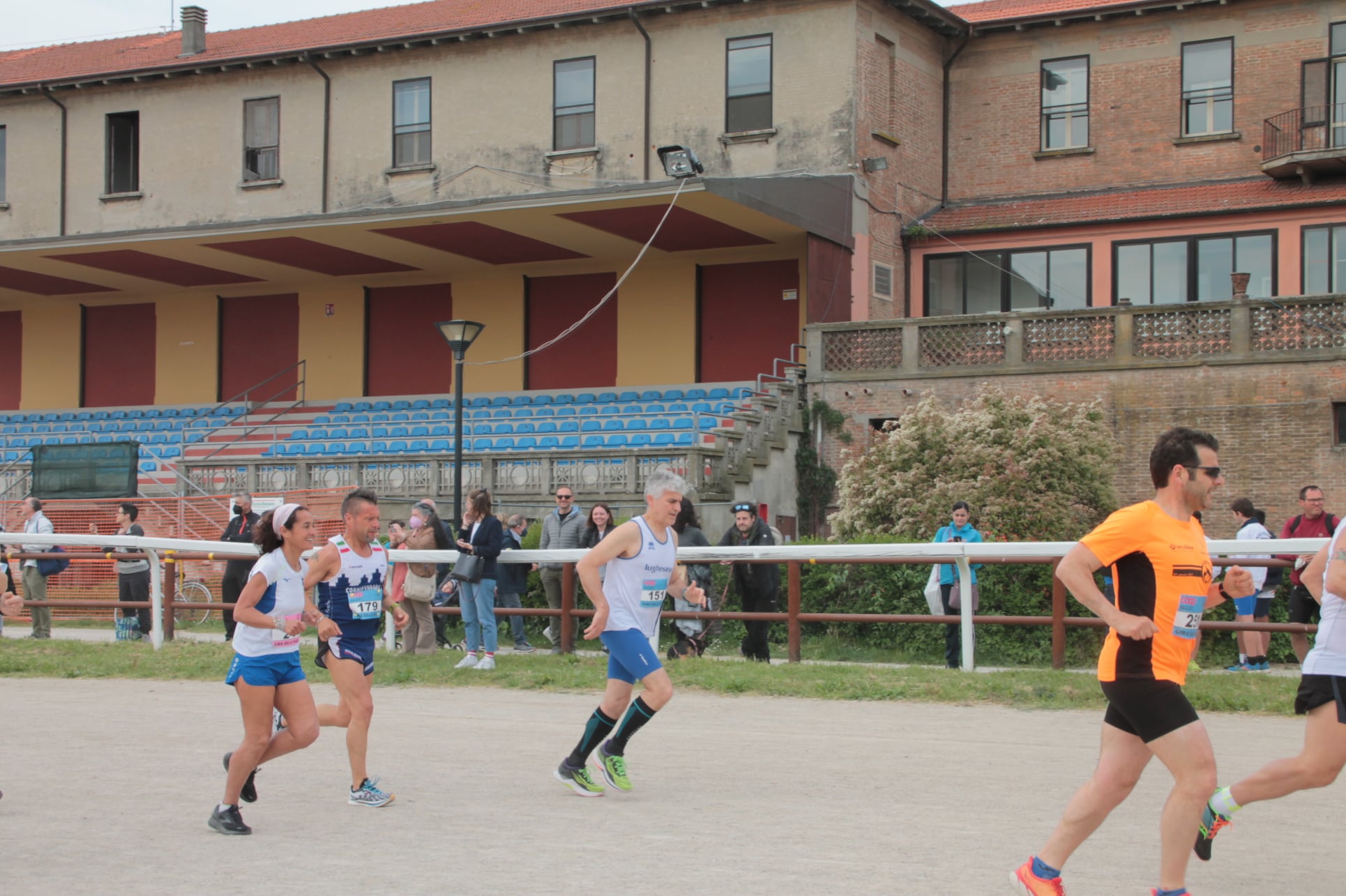 Ferrara: Giro podistico delle mura - 01 maggio 2022