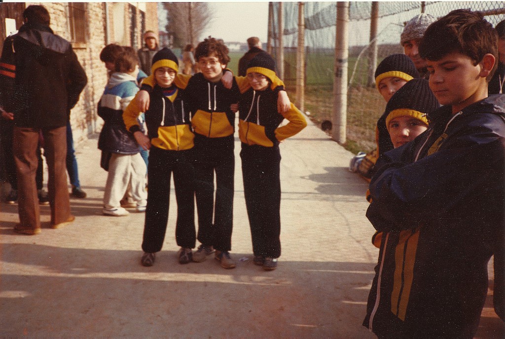 Primi anni '80: Cugini: Samuele Lacchini in mezzo ai gemelli Mauro e Davide Lacchini