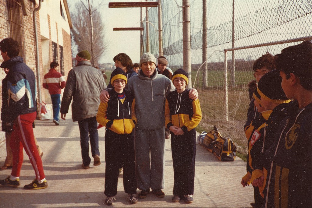 Primi anni '80: Giovanni Lacchini con i figli Mauro e Davide